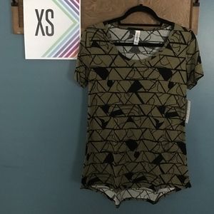 NWT Black & Olive XS LuLaRoe Classic T